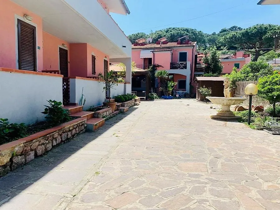Residence Dei Fiori Marina di Campo Aparthotel